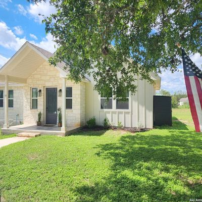 11 E River Oaks Ln, Ingram, TX 78025