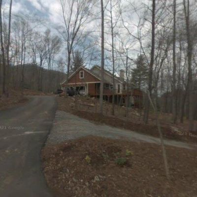 11 Maple Cove Dr, Swannanoa, NC 28778