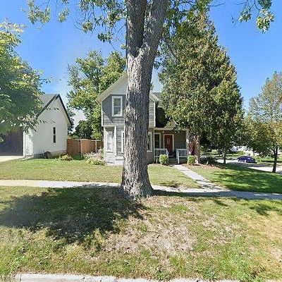 110 N High St, Cambridge, WI 53523