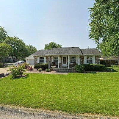 110 W Grant St, Tilton, IL 61833