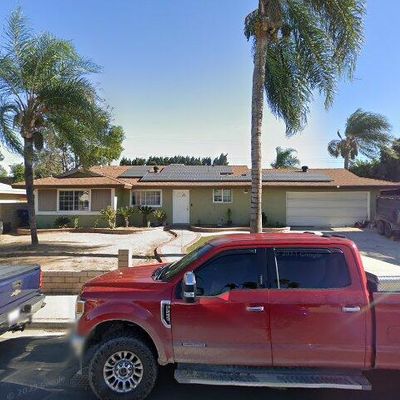 11178 Town Country Dr, Riverside, CA 92505