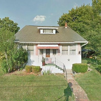 1121 8 Th St, Catasauqua, PA 18032