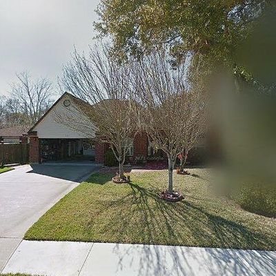 113 Concord Ave, Clute, TX 77531