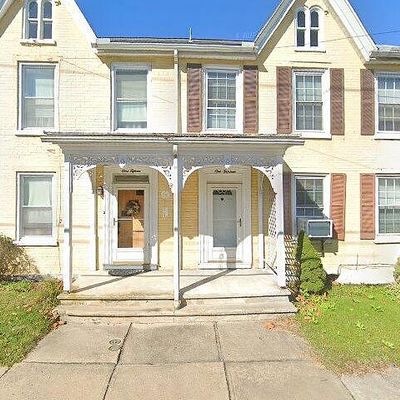 113 W Wall St, Leesport, PA 19533