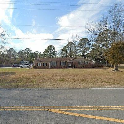 1130 Hammocks Beach Rd, Swansboro, NC 28584