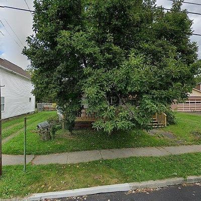 114 N Higgins Ave, Sayre, PA 18840