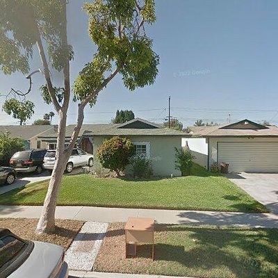 11425 206 Th St, Lakewood, CA 90715