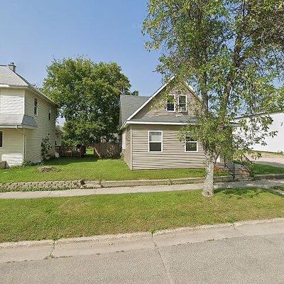 115 4 Th St W, Thief River Falls, MN 56701