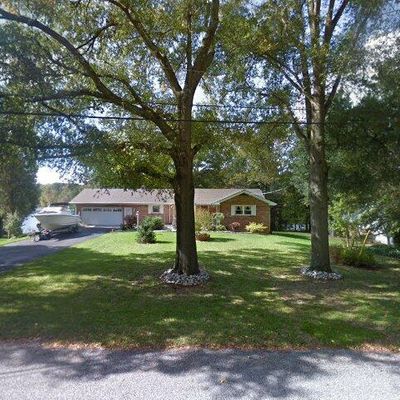 115 Lakeview Dr, Woodstown, NJ 08098