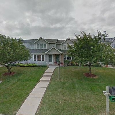 10209 W Whitnall Edge Dr #G, Franklin, WI 53132