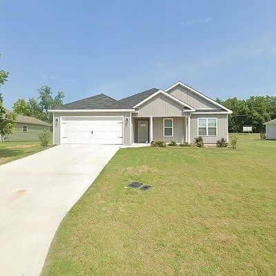 103 Cole Dr, Hawkinsville, GA 31036