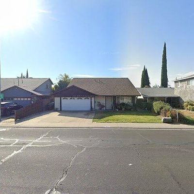 1032 Wawona St, Manteca, CA 95337