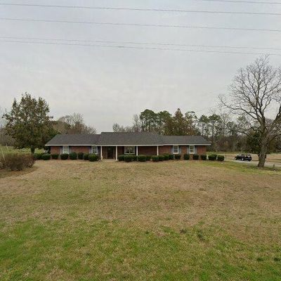 1033 Auburn Rd, Glennville, GA 30427