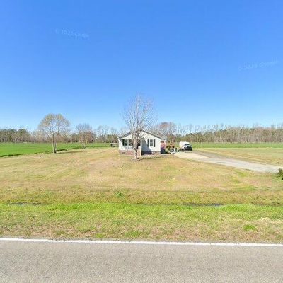 1037 Lake Rd, Hertford, NC 27944