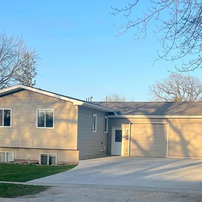 104 1 St Ave Nw, Dodge Center, MN 55927