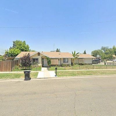 1044 E Cedar Ave, Tulare, CA 93274