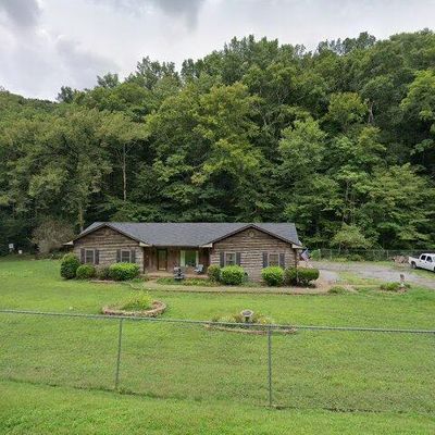 1045 Green Valley Dr, Ashland City, TN 37015