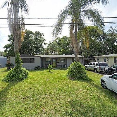 1046 Gunka Rd, Jacksonville, FL 32216