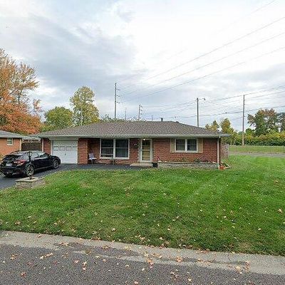 105 Barrington Dr, Belleville, IL 62223