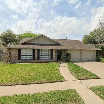 105 Paisano Dr, Victoria, TX 77904