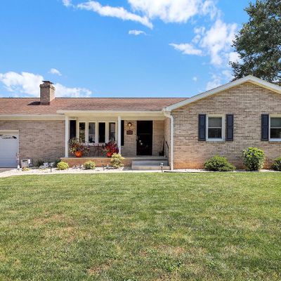 106 Laurel Ave, Thurmont, MD 21788