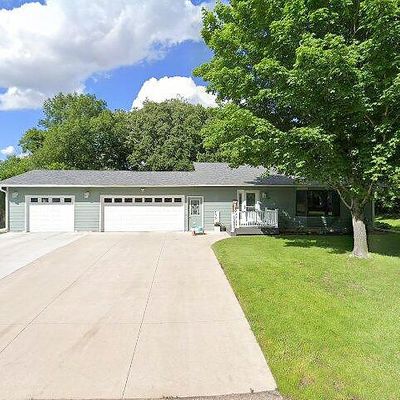 106 Mapleridge Dr, Mankato, MN 56001