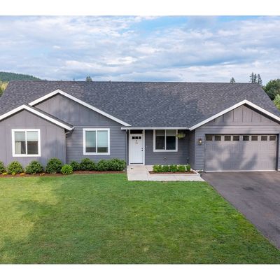 107 N Pine Ave, Yacolt, WA 98675