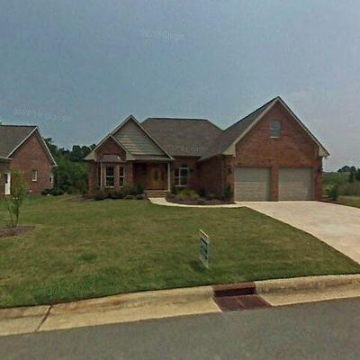 108 Breckenridge Dr, Thomasville, NC 27360