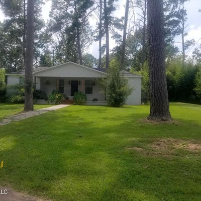 108 E Church St, Crystal Springs, MS 39059