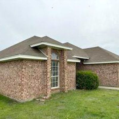 108 N Frederick St, Ponder, TX 76259