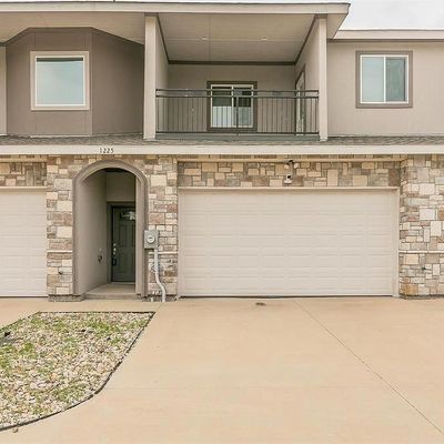 1225 Summerset Ln, Burleson, TX 76028