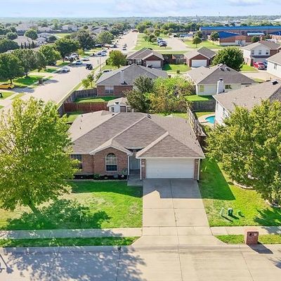 123 Palomino Ln, Krum, TX 76249