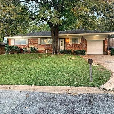 1235 Carla St, Denison, TX 75020