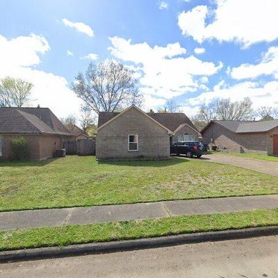 1236 Sagebrush St, Angleton, TX 77515