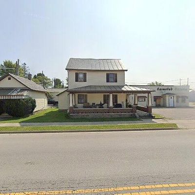 124 N Main St, West Manchester, OH 45382