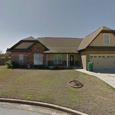 124 Rock Ct, Smiths Station, AL 36877