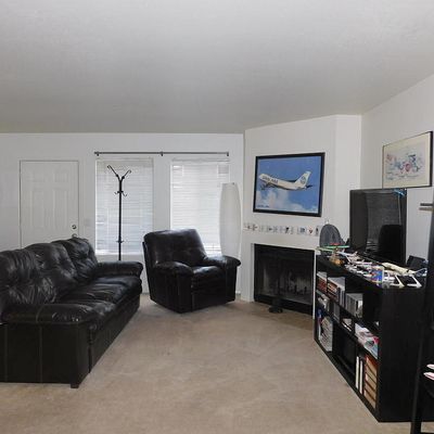 1245 W 1 St St #212, Tempe, AZ 85281