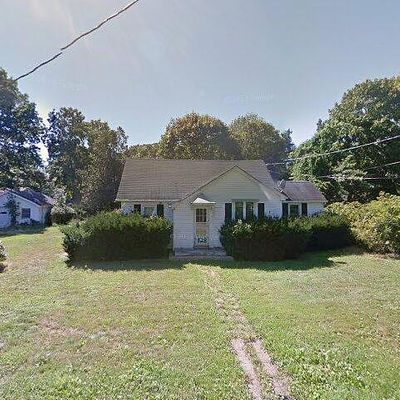 128 Longfellow Dr, Mastic Beach, NY 11951