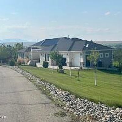 13 Prestwick Dr, Sheridan, WY 82801