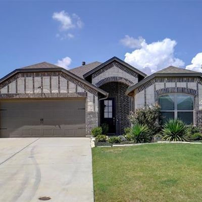 130 Creekside Dr, Sanger, TX 76266