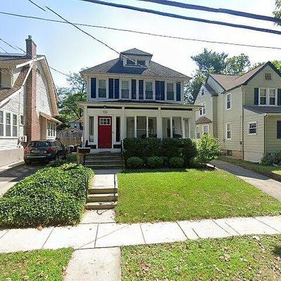 130 Crestmont Ter, Collingswood, NJ 08108