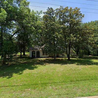 1302 E 1 St St, Mount Pleasant, TX 75455