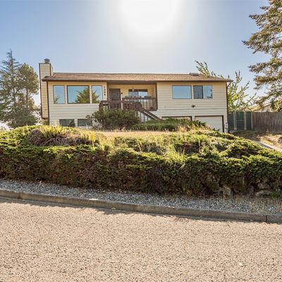 1304 Samara Dr, Port Angeles, WA 98363