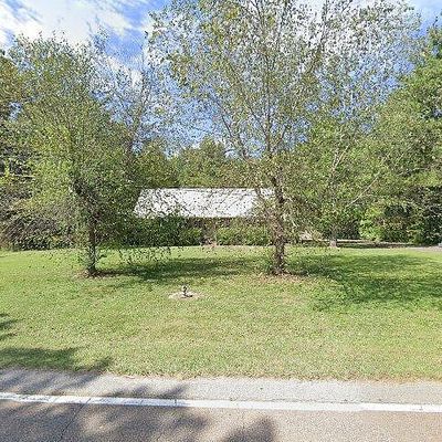 13061 Natchez Trace Rd, Lexington, TN 38351