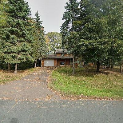 13198 N 3 Rd Ave, Lindstrom, MN 55045