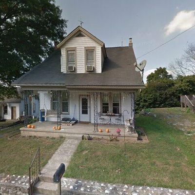 132 Main St, Felton, PA 17322