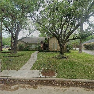 13234 Holston Hills Dr, Houston, TX 77069