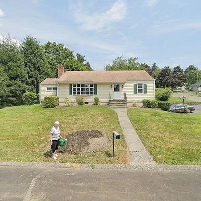 116 Derby Pl, Stratford, CT 06614