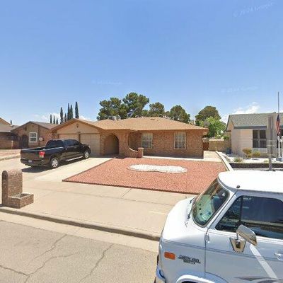 11708 Chito Samaniego Dr, El Paso, TX 79936