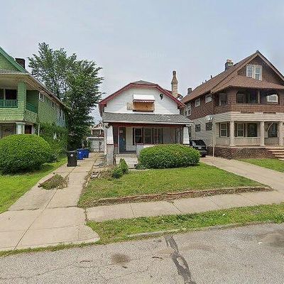 11713 Iowa Ave, Cleveland, OH 44108